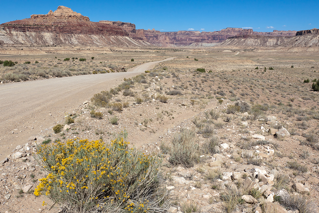 09-29 - 05.jpg - on the way to the Wedge Overlook, Utah